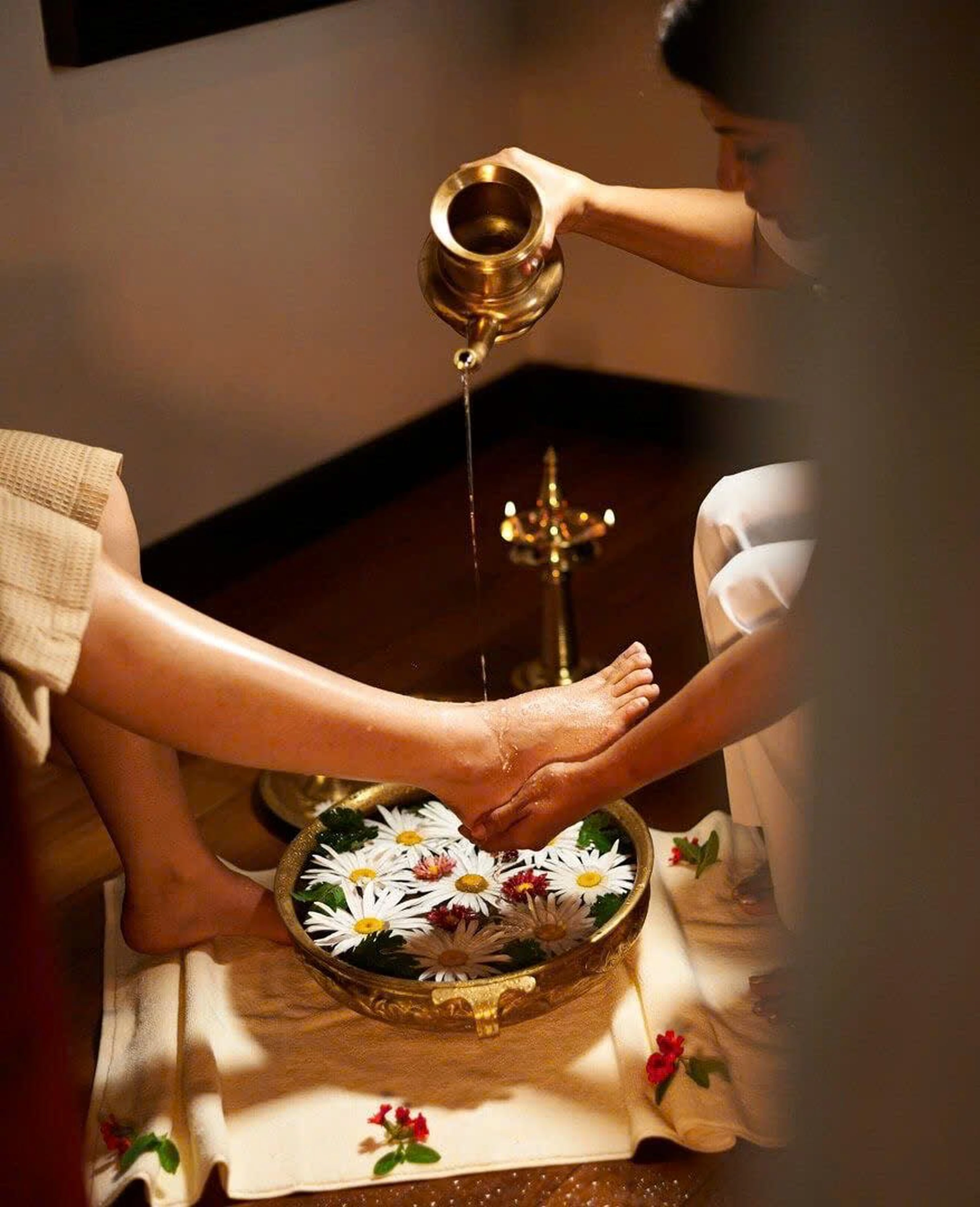 Di Sản, Bữa Trưa & 70 Phút Spa (3/4)